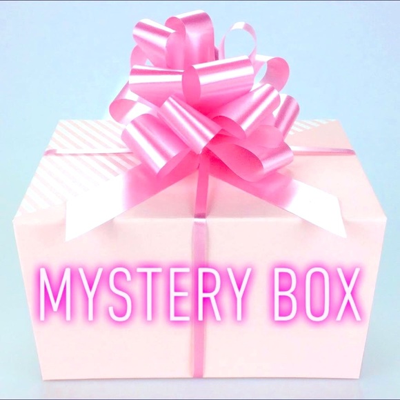 RESELLER MYSTERY BOX - Min. 10 Pcs - Name Brand NWT GUC EUC S M L XL XXL - Picture 1 of 1